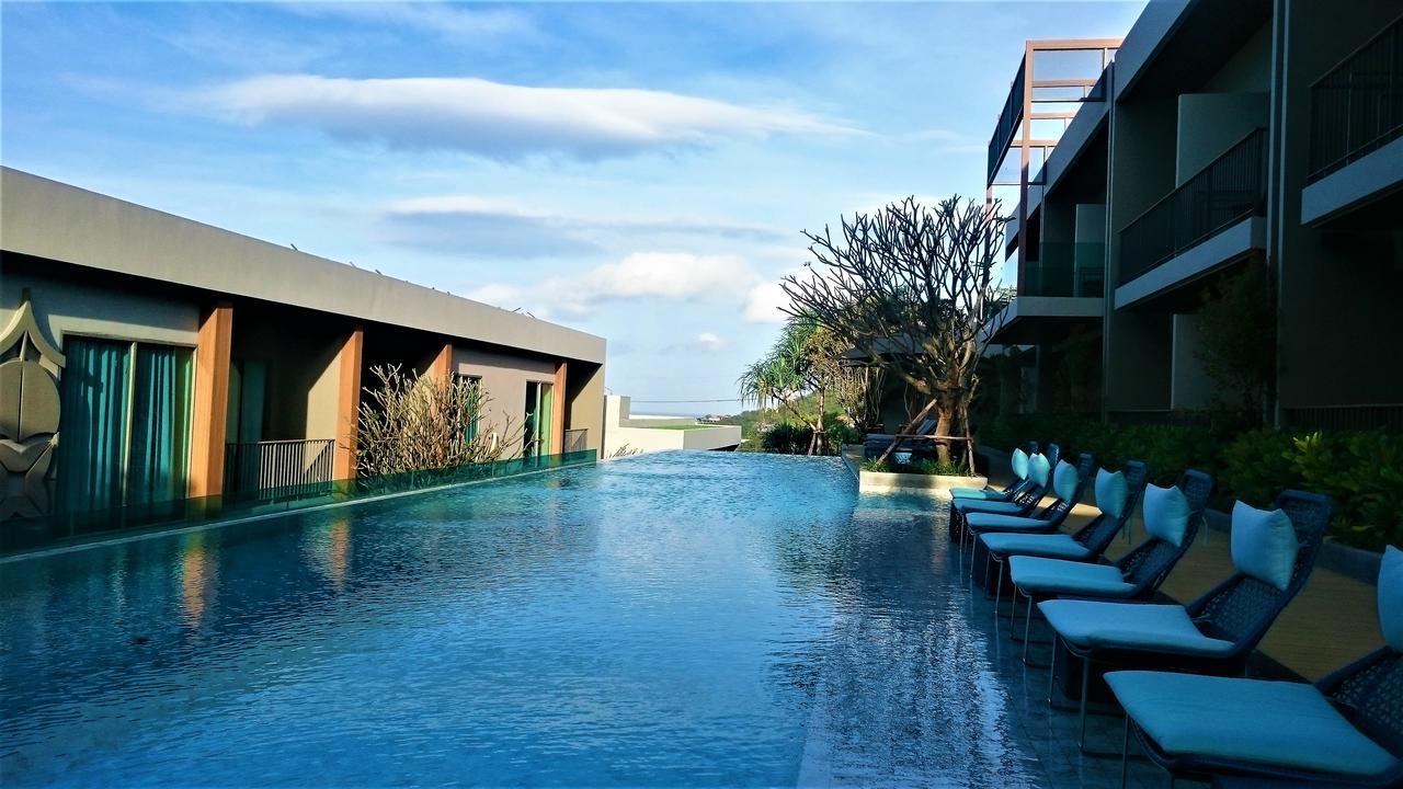Fusion Suites Phuket Patong Zewnętrze zdjęcie The swimming pool at the hotel