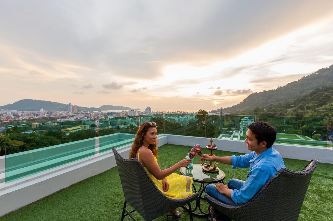 Fusion Suites Phuket Patong Zewnętrze zdjęcie Sky Bar